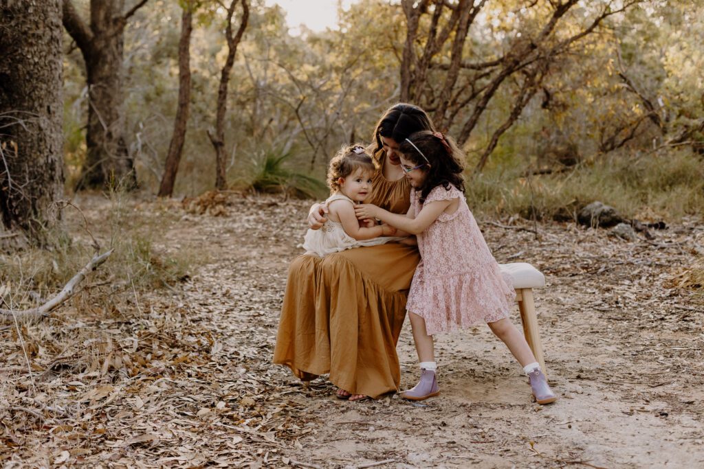 Relaxed outdoor family photo session in perth northern suburbs