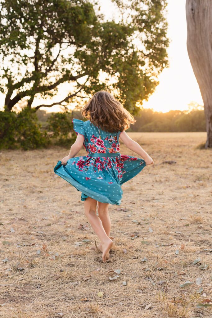kids won’t behave photoshoot, natural family photography tips, perth family photographer, relaxed family photo session