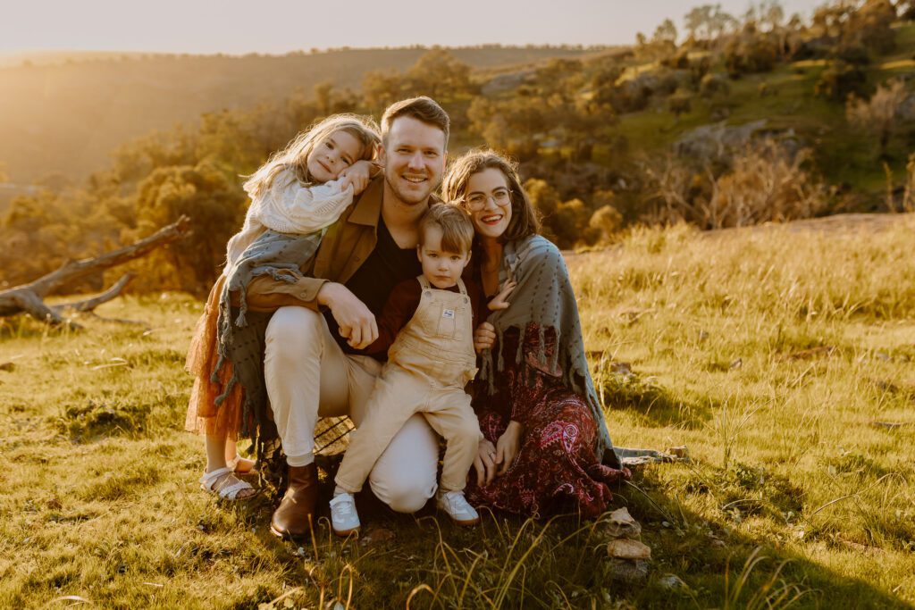 Coordinated yet casual family outfit ideas including linen, denim, and soft earthy tones.